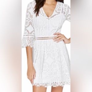 NWT Bebe white lace 3/4 flare sleeve illusion dress size 4